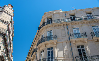 Fototapeta na wymiar Immeuble du centre-ville de Montpellier