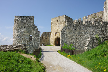 Fototapeta na wymiar Gate tower of Spis Castle. Spissky hrad National Cultural Monument (UNESCO) ruins of medieval castle, Slovakia