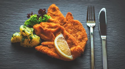 Original Wiener Schnitzel mit Petersielienkartoffel © defpics