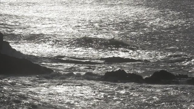 4x Real Slow Motion - Huge Waves At Portuguese Coasts - 100fps - Native Material, straight out of the cam, watch also for the graded and stabilized version