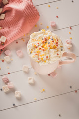 Trinkschokolade mit Sahne