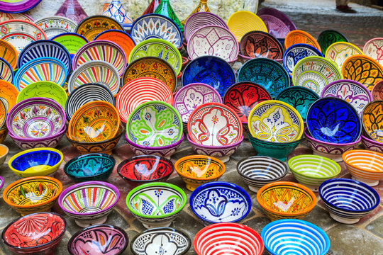 Colorful dish souvenirs in a shop in Morocco