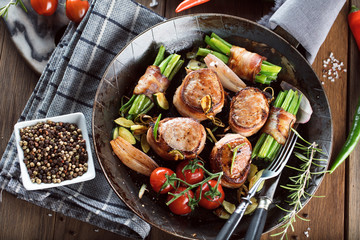Schweinefilet in speckmantel (gourmet gericht)