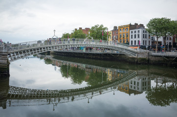 Naklejka premium Ha'penny Bridge