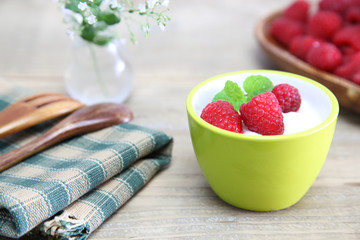 ラズベリーとヨーグルト