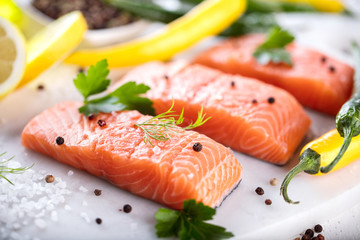 Frische bio Lachsfilet gericht