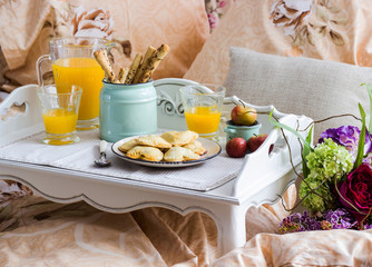 Tray with breakfast food
