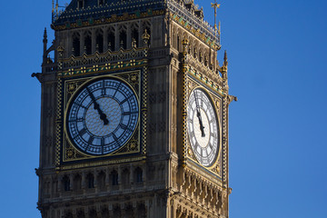 Fototapeta na wymiar Big Ben sous le soleil en gros plan, Londres