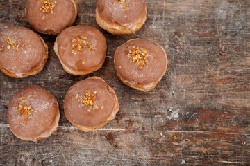 Pączki z lukrem