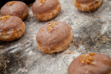 Pączki z lukrem
