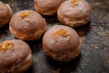 Pączki z lukrem