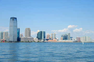 Fototapeta premium New York downtown office building skyline at water front