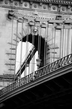 Bridge in Budapest, Hungary. Fot. Konrad Filip Komarnicki / EAST NEWS Wegry 22.02.2015 Most na Dunaju w Budapeszcie.