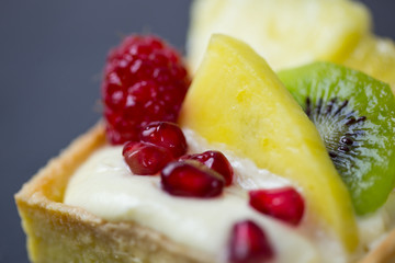 Fruit tart dessert
