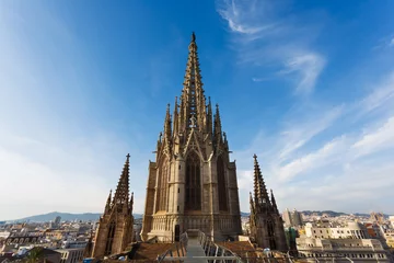 Türme der gotischen Kirche, Barcelona © castenoid