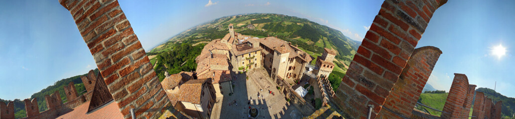 Vigoleno, panorama a 360° dalla torre