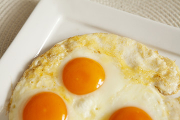 œufs au plat