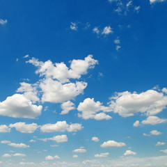Obraz na płótnie Canvas blue sky and white cumulus clouds