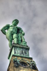 Fototapeta na wymiar Denkmal des Herkules in Kassel Wilhelmshöhe