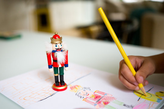 Childs drawing of christmas decoration 