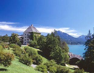 Fototapeta na wymiar Hotel Schloss Fuschl am Fuschlsee / Salzburg