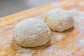 Fototapeta na wymiar Teigrohlinge für Brot