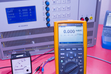Digital multimeter, ammeter and stabilized source