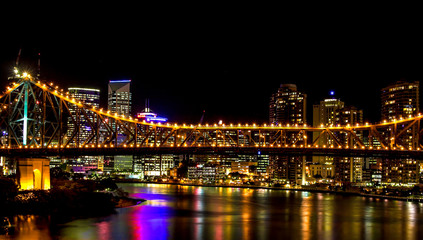 Fototapeta na wymiar Brisbane Bridge at Night 