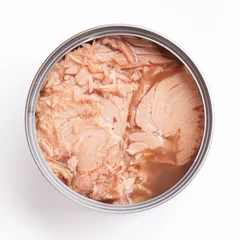 Fotobehang canned tuna isolated on white / Canned soy free albacore white meat tuna packed in water / open tuna tin on a white background / tuna fish isolated on white  © ooddysmile