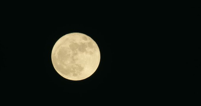 huge supermoon 4k