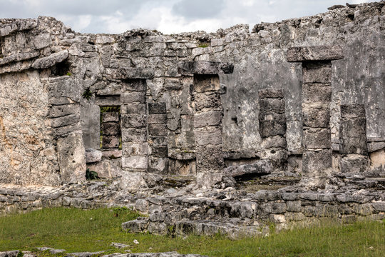 Ancient Mayan House of the Columns in Tulum, Quintana Roo, Mexico