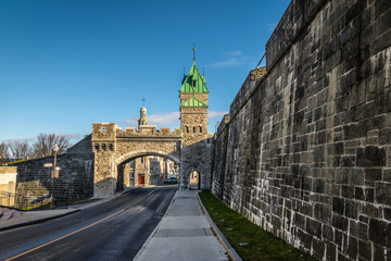 Fototapeta premium Porte Saint Louis gate on the fortified wall of Quebec - Quebec City, Quebec, Canada