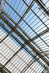 Fototapeta premium Steel metal design with a glass roof.