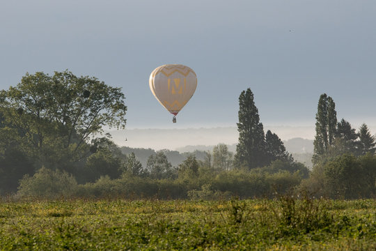 weisser Ballon an der Loire, Frankreich