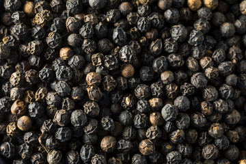 Raw Organic Black Peppercorns