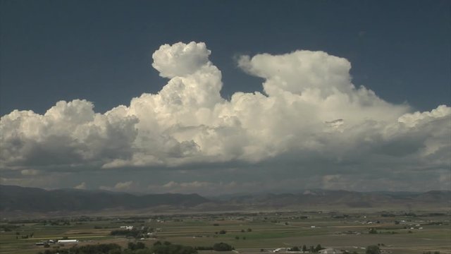 Mountain Thunderstorms form on Summer Day in Colorado
