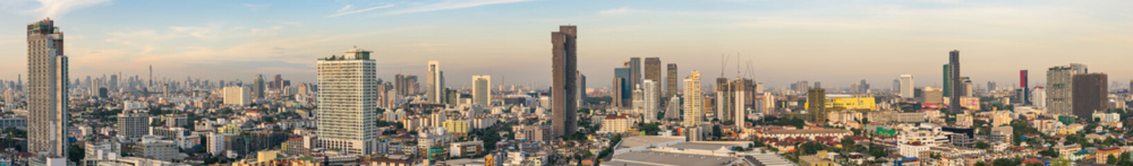 Fototapeta premium Bangkok Cityscape and skyline in the morning