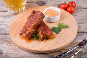 Cooked pork ribs