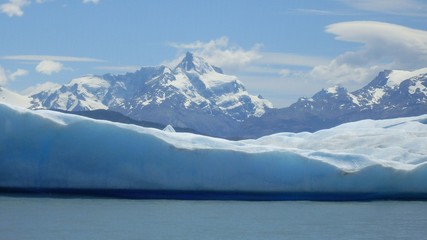Fototapeta na wymiar Smooth Glacier