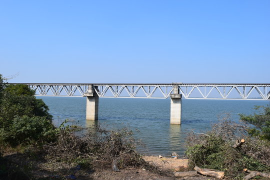 The Telaiya Dam on river Barakar Jhumri-Telaiya, Koderma, Jharkhand