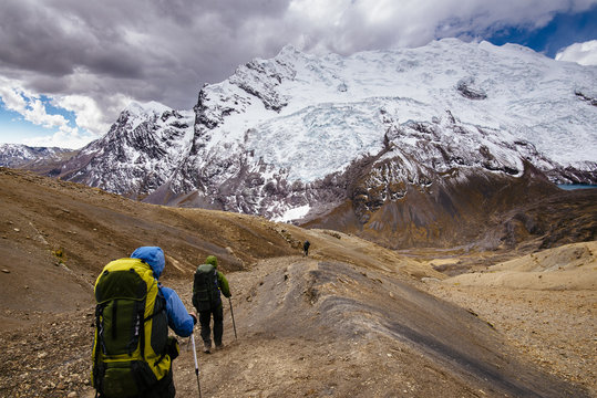 Familien Trekking Tour durch die wilden Hochanden der Vilcanota/ Ausangate/ Vilcanota Mountains / peru /south america