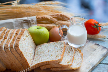  slice hole wheat bread  breakfast in morning