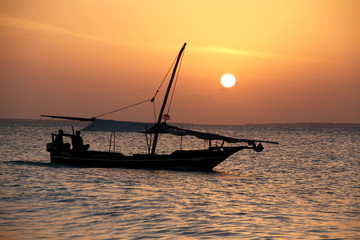 Zanzibar: tramonto in mezzo al mare