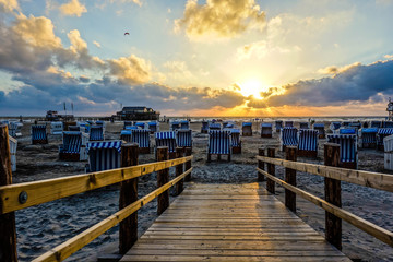 Fototapeta premium Sonnenuntergang am Strand