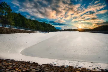 Fotobehang Prodromos Frozen Dam © Valentinos Loucaides