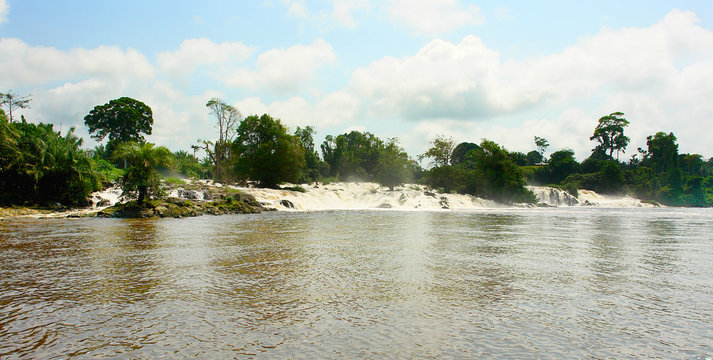Fototapeta The Waterfalls of Lobé in Kribi, Cameroon.  