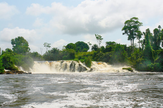 Fototapeta The Waterfalls of Lobé in Kribi, Cameroon.  