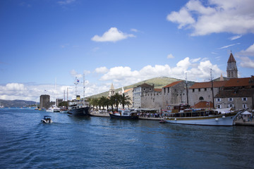 Fototapeta na wymiar Trogir waterfront