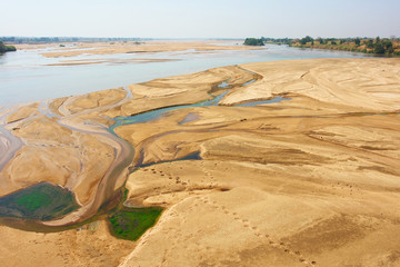 The Faro River that flows over the Nigeria–Cameroon border in Africa   © robnaw