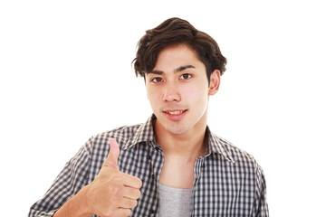 ガッツポーズの男性
